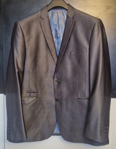 Piece suite only worn - worn, once