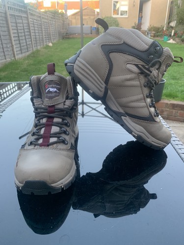 Berghaus walking hiking boots - berghaus,