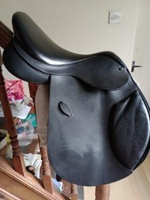 Lightly used Black  16.5” Arena Jump Saddle with heart system changeable gullet