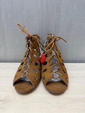 Women’s Lace Fastening Wedge