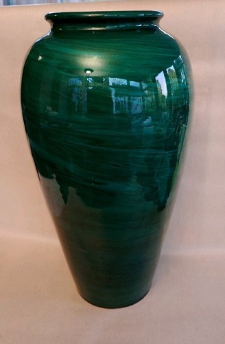 Stunning art pottery faux - stunning,