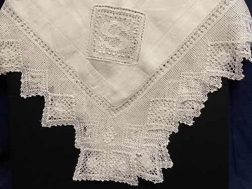 Antique exquisite lace table - lace,