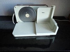 KRUPS QUALITY ELECTRIC MEAT SLICER -  FULLY WORKING AND COMPLETE WITH MEAT TRAY
