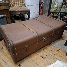Banded Steamer Trunk Travel Storage Coffee Table Liner Train Vintage 1920s 1930s