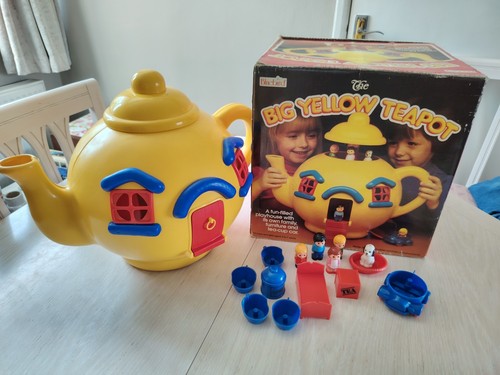 Bluebird big yellow teapot - yellow, toy