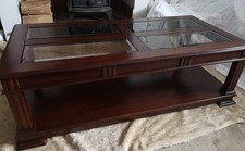 Large Elegant Coffee Table (1990s) Excellent condition  