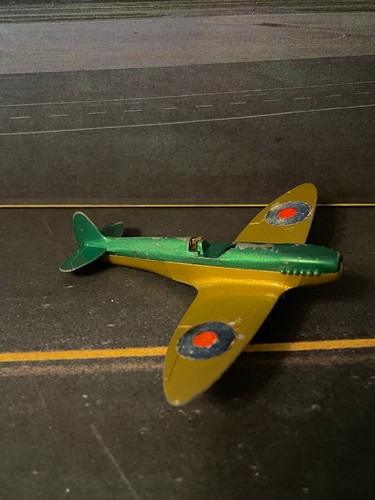 Matchbox skybusters spitfire - matchbox,