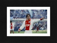 8X6 Mount JOHAN CRUYFF Signed