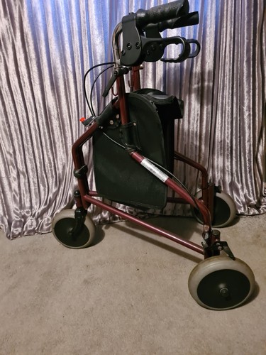 Quality invacare 3 wheel - -,
