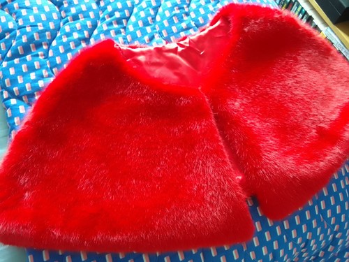 Women sleeveless fur cape - sleeveless,