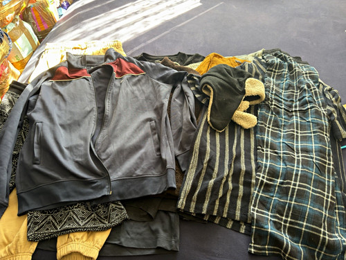 Mixed clothing job - clothing, bundle