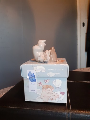 Nao lladro cheeky cherub - nao,