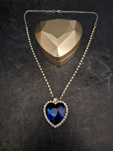 Replica titanic heart the - replica,