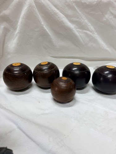 Thomas taylor lawn bowls - no.,