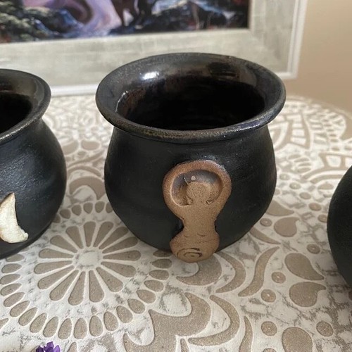 Wyn abbot cauldron pot - wyn,