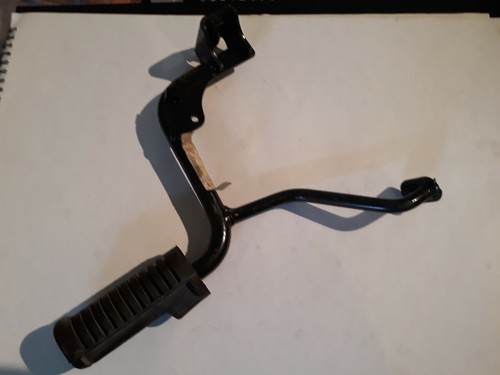 Yamaha right footrest rubber - right,