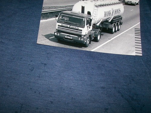 Truck photo bulk powder - photo,