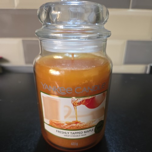 Yankee candle freshly - candle,
