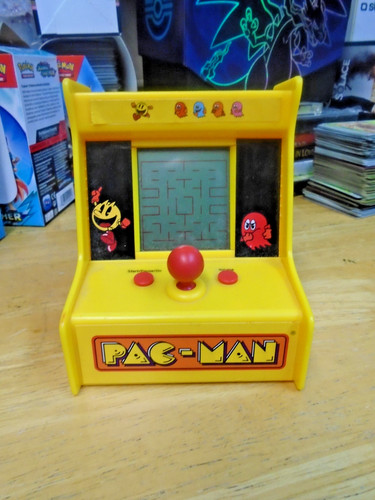 Pac man battery - pac-man, battery-operated