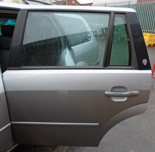 04 FORD MONDEO MK3 TDCI GHIA-X NEARSIDE REAR BARE DOOR 00-08 BREAKING CAR
