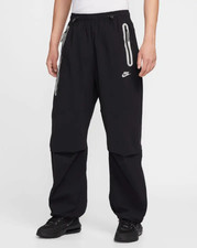 Nike Men’s NRG Tech Woven
