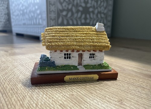 Lilliput lane miniature manx - miniature,