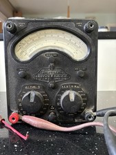 UNIVERSAL AVOMETER MODEL 8 Mark III VINTAGE COLLECTABLE ELECTRICAL TEST METER