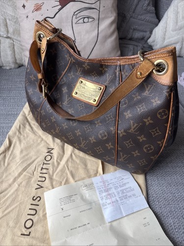 Authentic louis vuitton - louis,