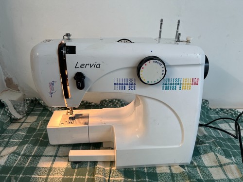 Lervia sewing machine model - lervia,