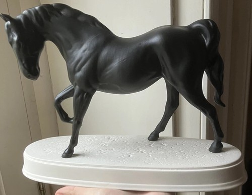 Beautiful royal doulton - royal,
