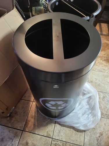 Commercial trash recycle - commercial, trash/recycle