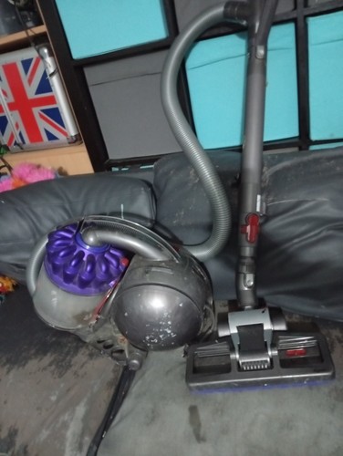 Dyson dc39 cylinder vacuum - dyson,