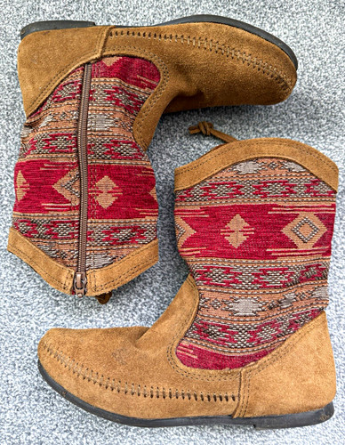 Minnetonka 8 tan red - minnetonka,