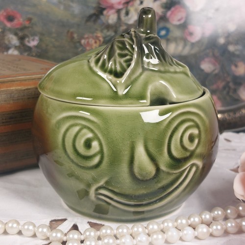 Sylvac pottery apple - apple, sauce