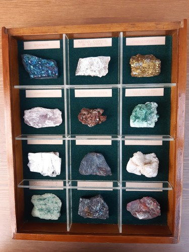 Mineral sample display case - mineral,