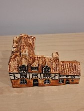 Tey Pottery Britain In