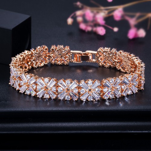 Sparkly gold plated snowflake - gold,