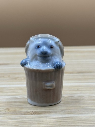 Wade 1950s cat - wade, dustbin