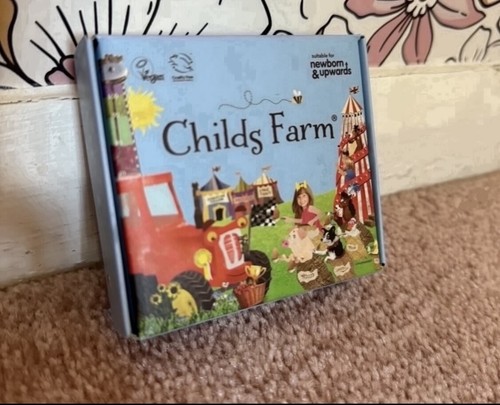 Childs farm mini toilitries