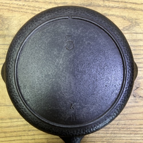 Vtg lodge hammered cast iron - hammered,