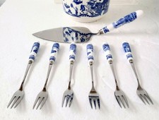 SPODE WILLOW PATTERN CAKE