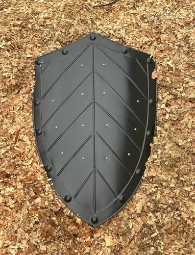 Medieval leaf design shield - medieval,