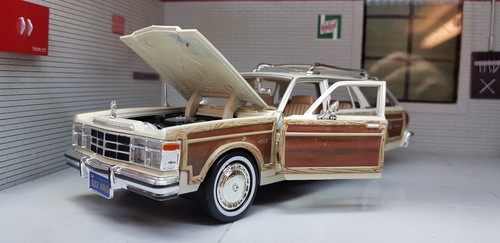 Chrysler baron 1979 cream - le,