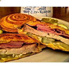 Handheld Sandwich Maker