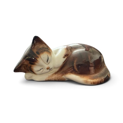 Vintage royal doulton sleeping - doulton,