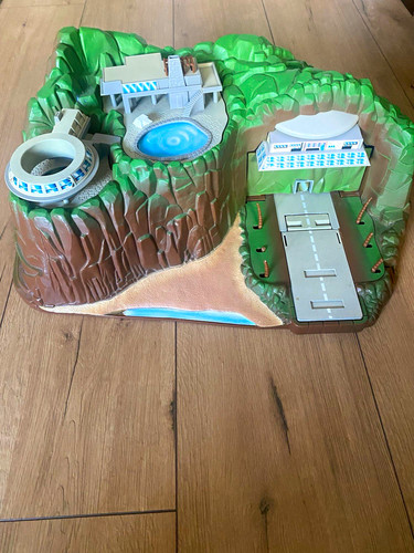 Thunderbirds tracy island - thunderbirds,