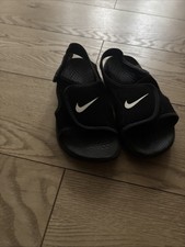 Nike Boys Sandals Size 12 Uk