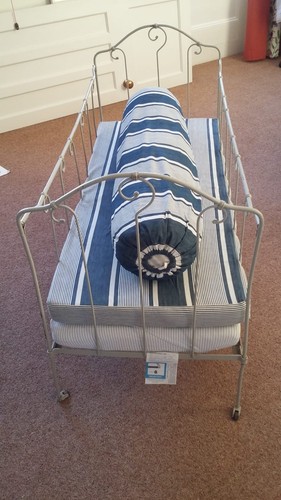 Vintage french cot - cot/, off