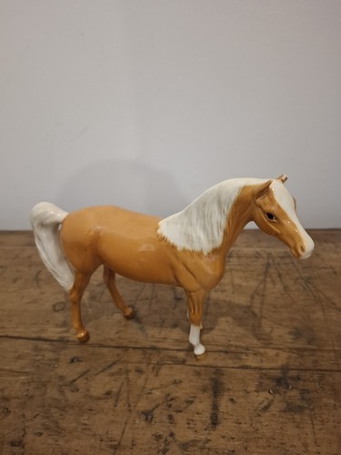 Beswick horse the swish - horse, tail