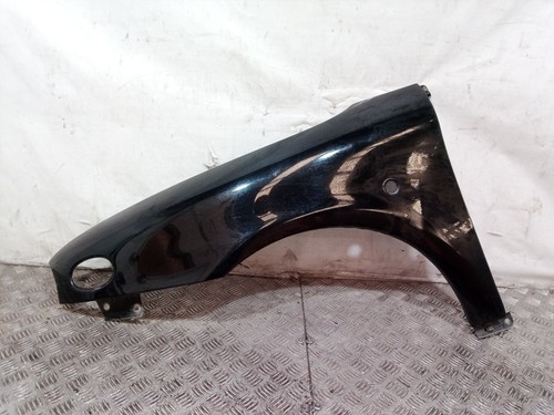Left front fin - front,
